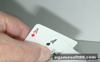 斗地主战术变换技巧：电子游戏软件带你玩转数字彩概率思维
