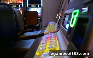 电子游戏软件中的节奏艺术：免费旋转与银行卡充值的深度协同（以立博体育为场景）